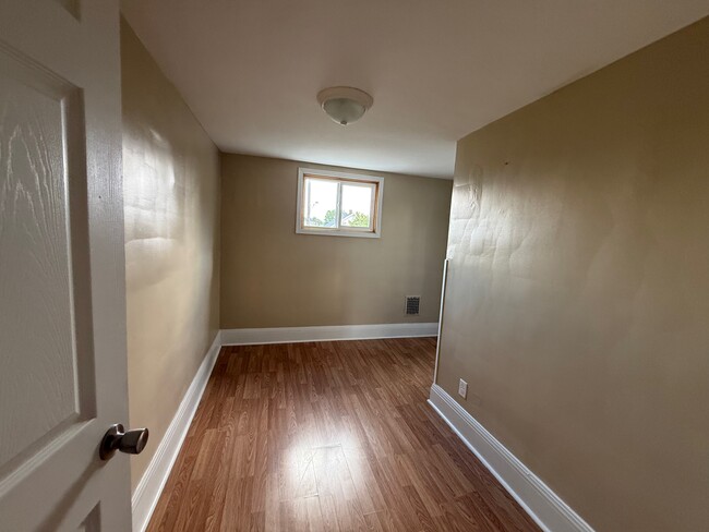 Photo - 1016 Beckford St