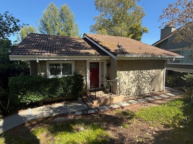 Photo - Beautiful 4 bedroom 2.5 bath home in Oak Park