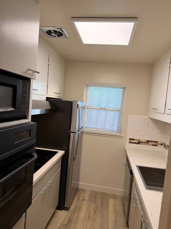 Photo - 1405 Oak Grove Ave Unit 303