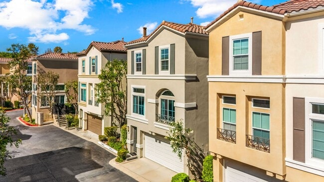 205 Montana Del Lago Dr
