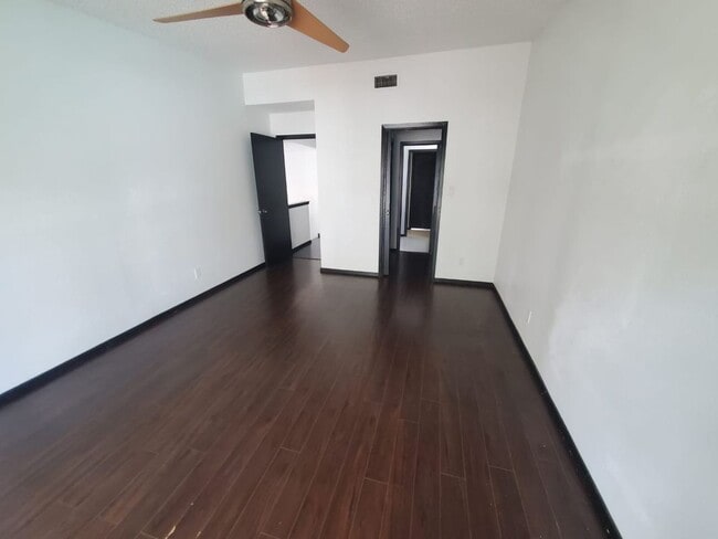 Photo - 120 Sunflower Ave