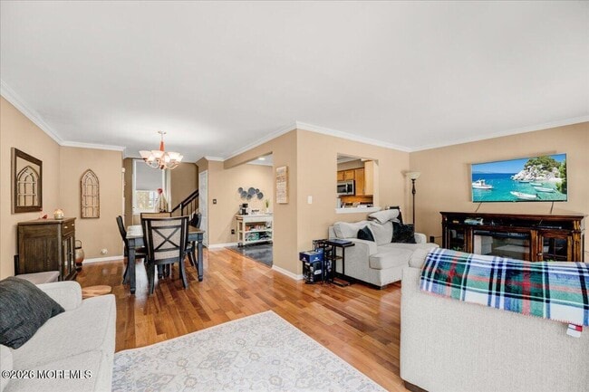 Photo - 1143 Roseberry Ct