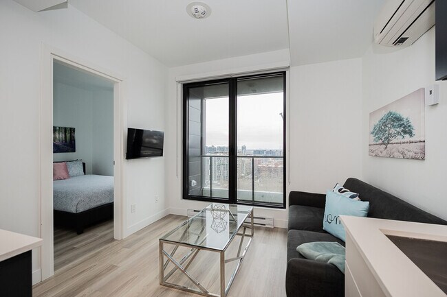 Photo - 4171 Rue de la Montagne Unit ID1283433P