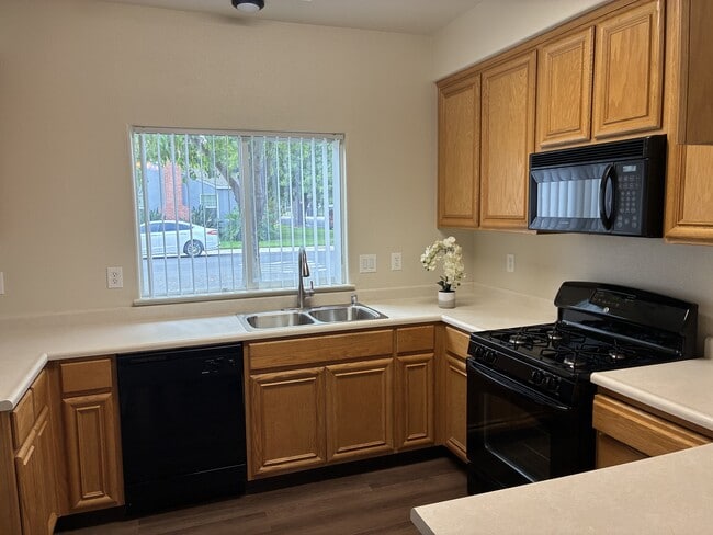 Photo - 420 N Conejo Ave
