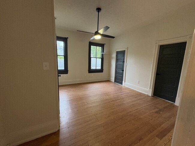 Photo - 1001 Walnut St Unit B