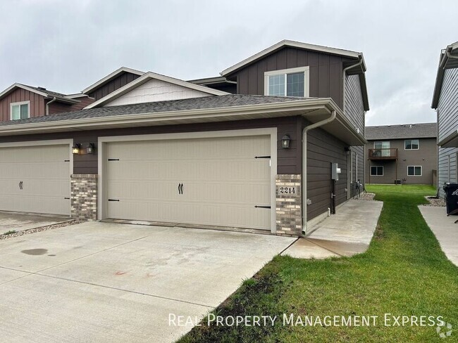 Building Photo - 3 Bed 1.5 Bath in West Sioux Falls Rental