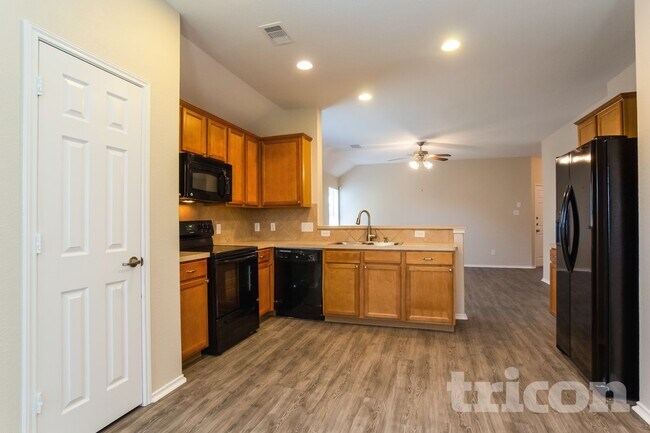 Photo - 10338 Whisper Bluff Dr