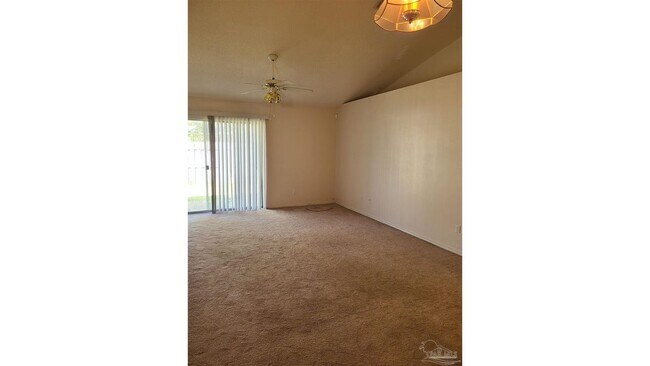 Photo - 120 Mirabelle Cir