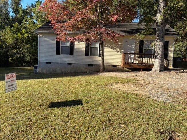 Photo - Recently Updated 3 Bedroom 1 Bath Home in ...