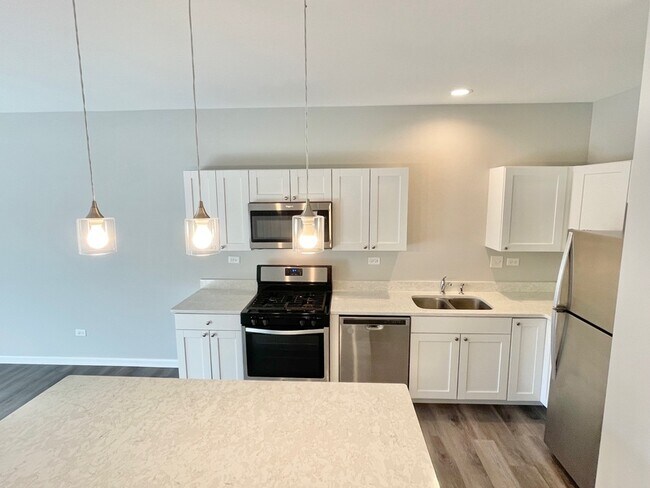 Photo - 301 N Madison St Unit 3B