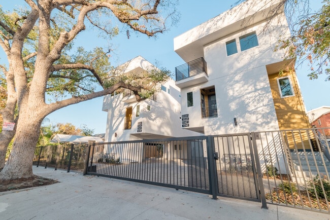 Photo - Two Bedroom Town Home-style Like Near NoHo...