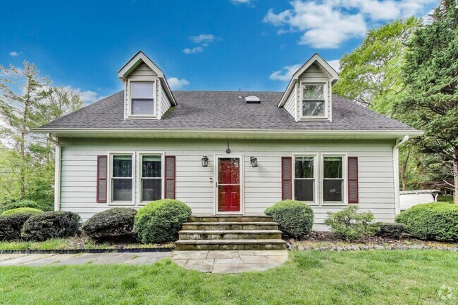 Building Photo - "Coming Soon" Bethesda, 4 + 2 on 3 finishe... Rental