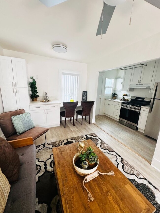 Building Photo - ? Stunning Brand-New Cottage in the Heart of North Park! ? Unit 3815 Wabash Ave-1