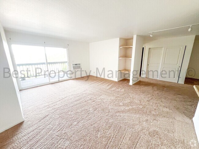 Building Photo - Private 1 Bedroom Condo Close to Downtown ...