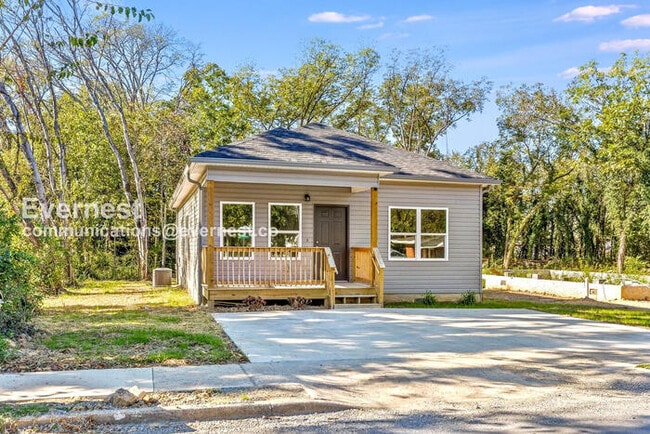 Photo - 1617 Roanoke Ave