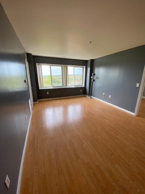 Photo - 1 Cityview Ln Unit 807