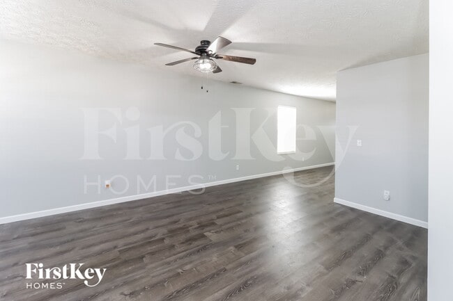 Photo - 421 Martin Ave