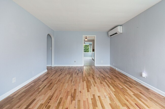 Photo - Eastside rambler with A/C, 2 bed 1 bath. Olympia School District.