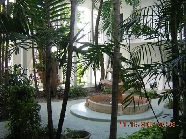 Photo - 2430 NE 135th St Unit 203