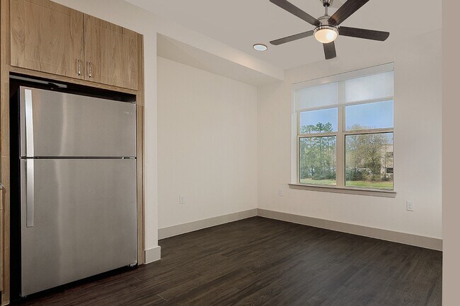 Photo - 8900 Six Pines Dr