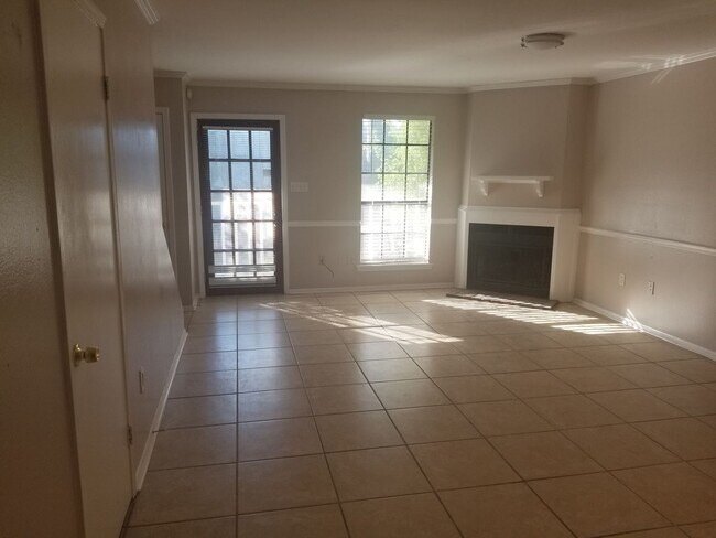 Photo - 4374 Stumberg Ln