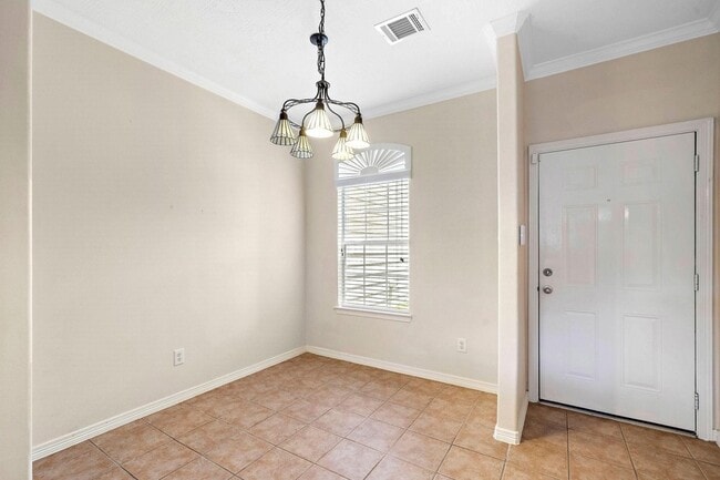 816 Sterling Creek Cir