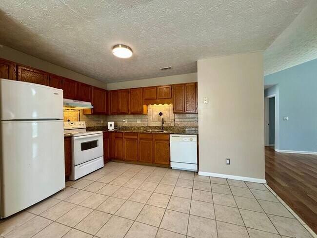 Photo - 10623 Pine Forest Ln