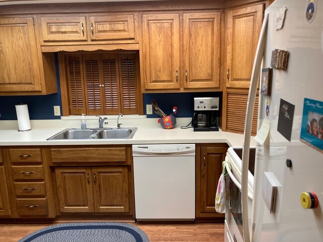 Kitchen - 1408 Kentfield Way Unit #2