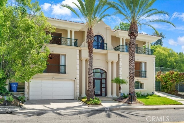 2784 Deep Canyon Dr