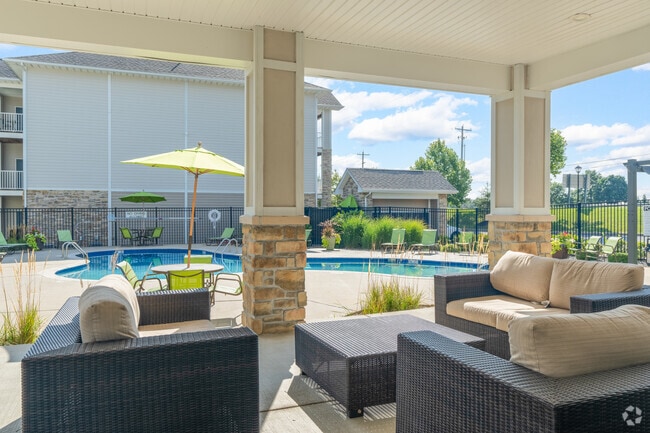 Building Photo - Celtic Crossing Rental
