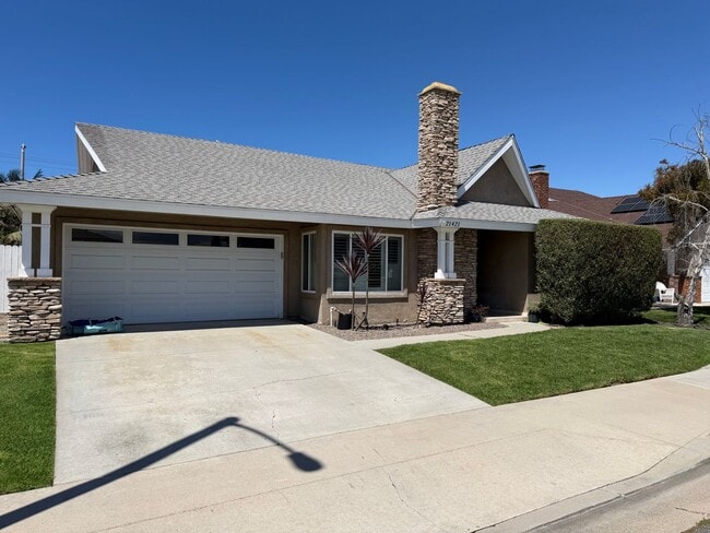 Building Photo - Hosting Oasis