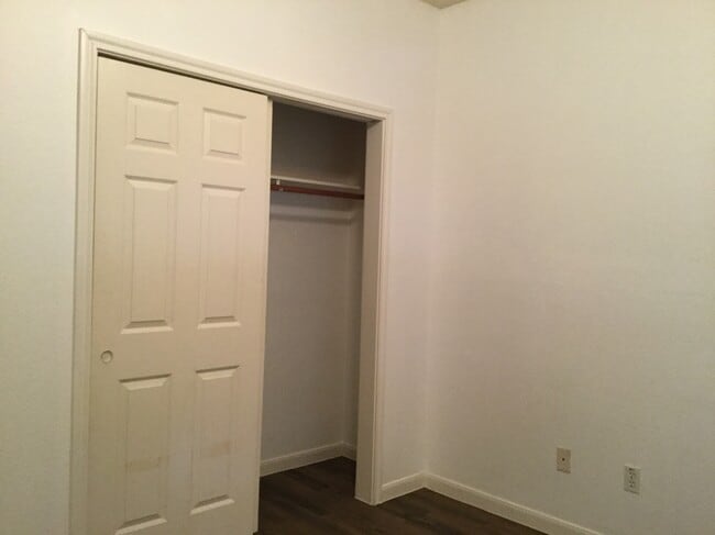 Photo - 3104 Northwest Blvd Unit B