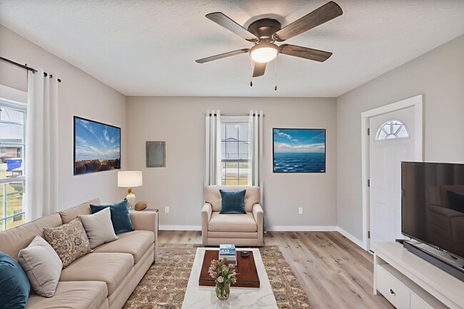 Photo - 1442 Magnolia St