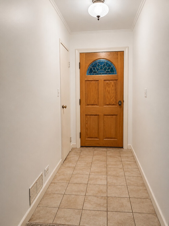 Photo - 103 Cottonwood Rd
