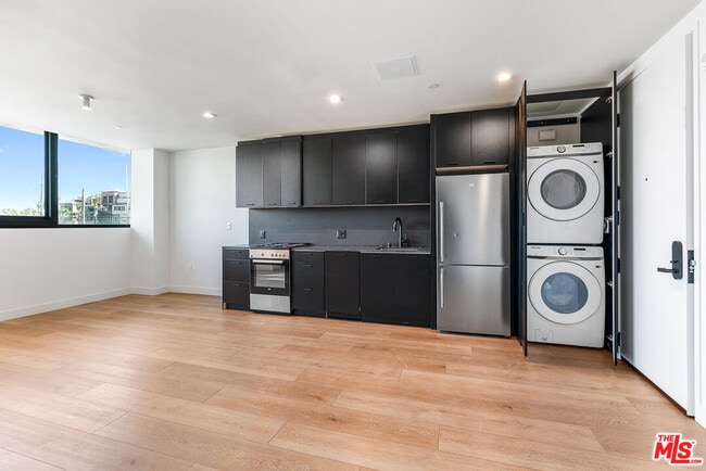 Photo - 3688 Overland Ave Unidad 201