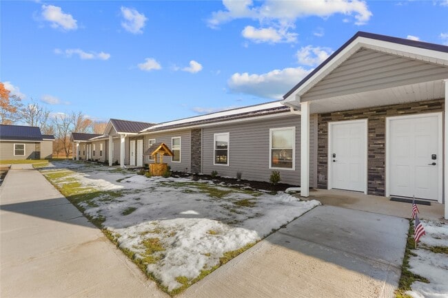 Building Photo - 423 W 3rd St Unit 2