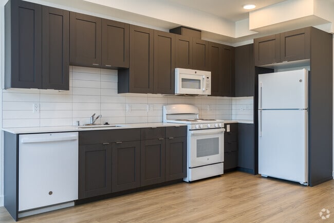 1BR, 1BA - 608SF - Kitchen - Pleasant Grove Apartments