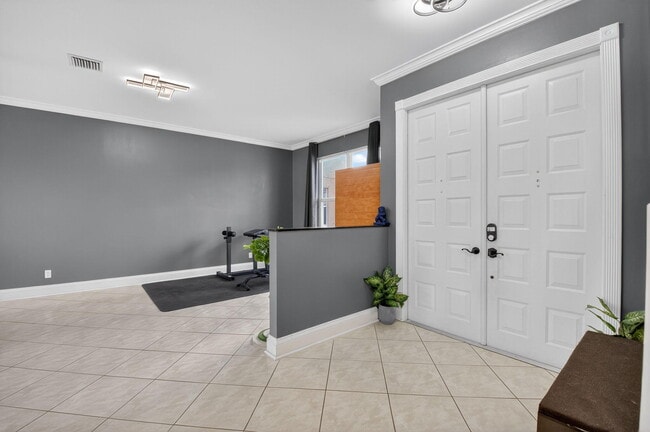 Photo - 3943 Westchester Way