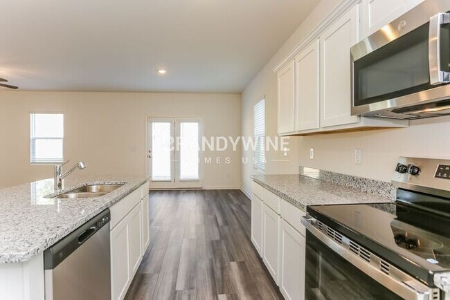 Photo - 83 Rowlett Pl