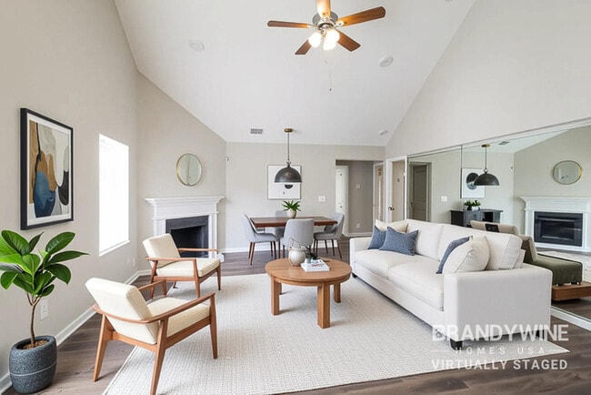 Photo - 4976 Truitt Ln