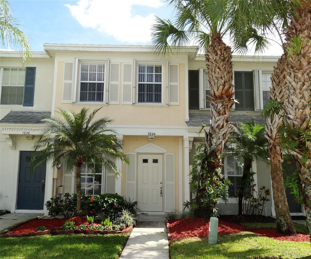 Photo - 7824 Dixie Beach Cir (Tamarac, FL)