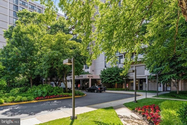 Building Photo - 4141 Henderson Rd