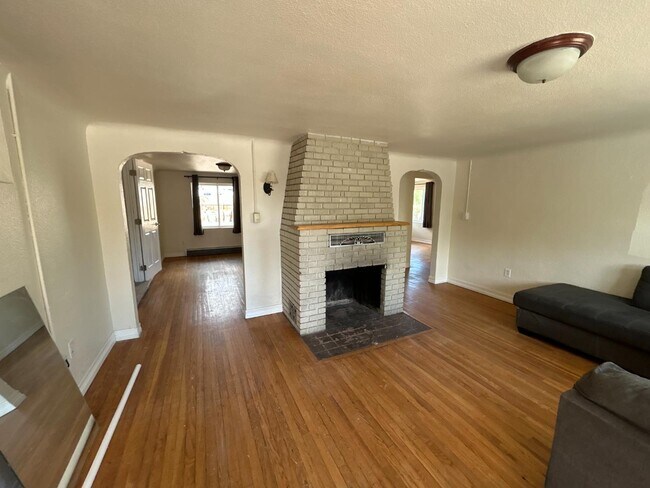 Photo - 1645 Remington St