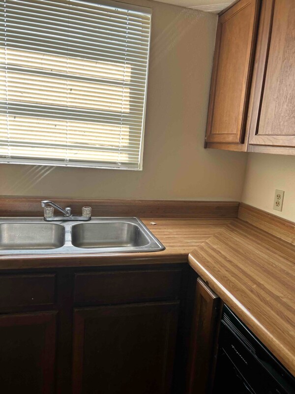 Photo - 14448 Bonham St Unit 1