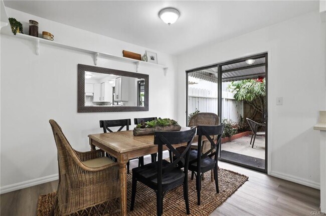 Photo - 3342 Bradbury Rd