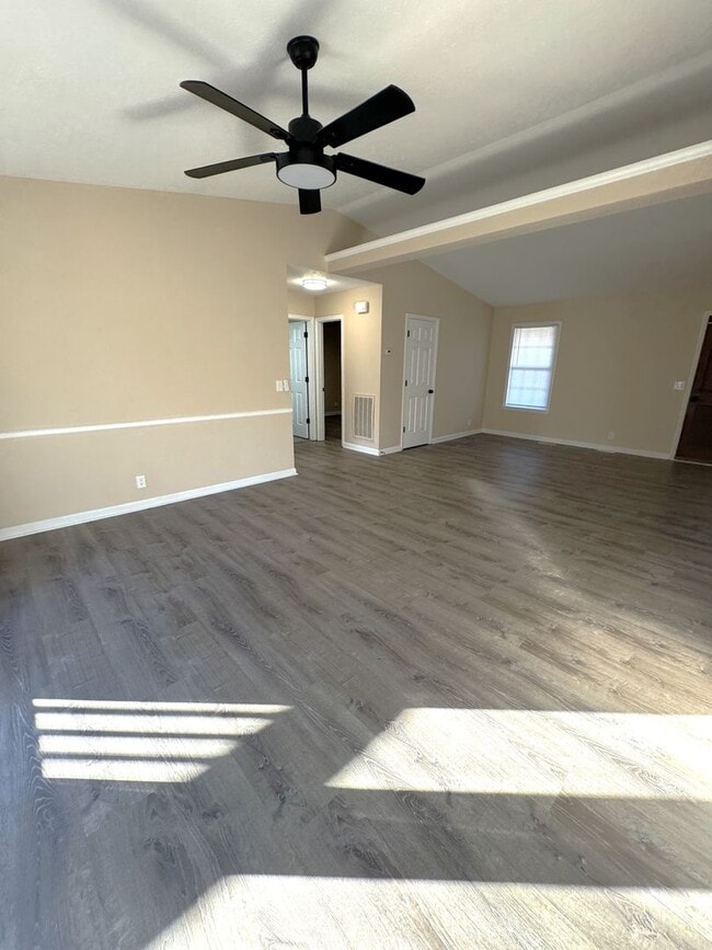 Photo - Move-In Ready 3 Bedroom 2 Bath Home in Antioch!