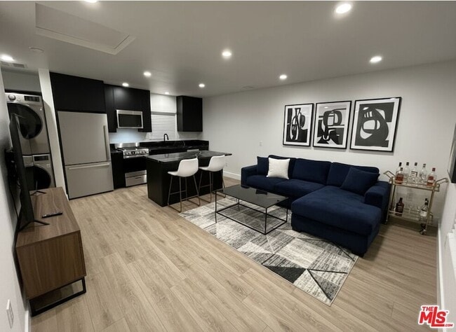 Building Photo - 9504 Gothic Ave