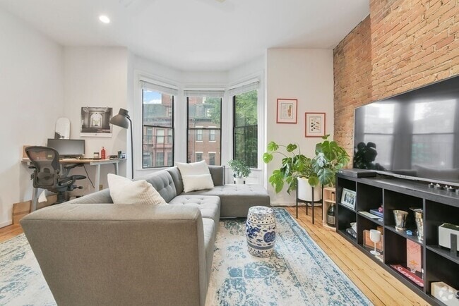 Building Photo - 70 Appleton St Unit 3 Rental