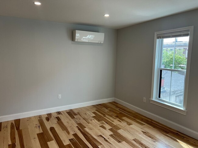 Photo - 20 Alfred St Unit 203