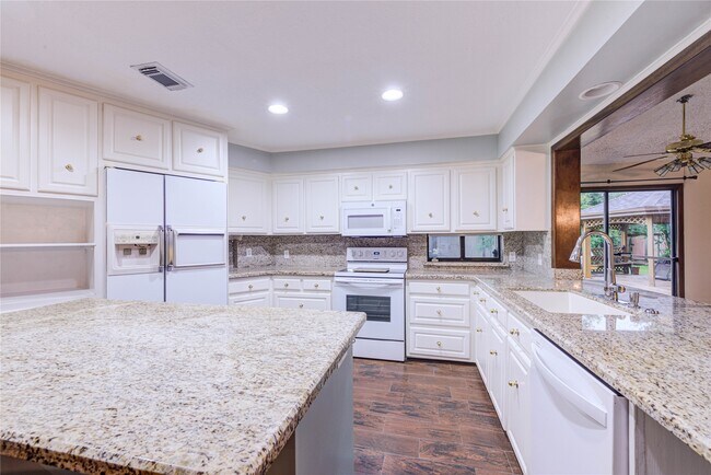 Photo - 10850 Kirktown Dr